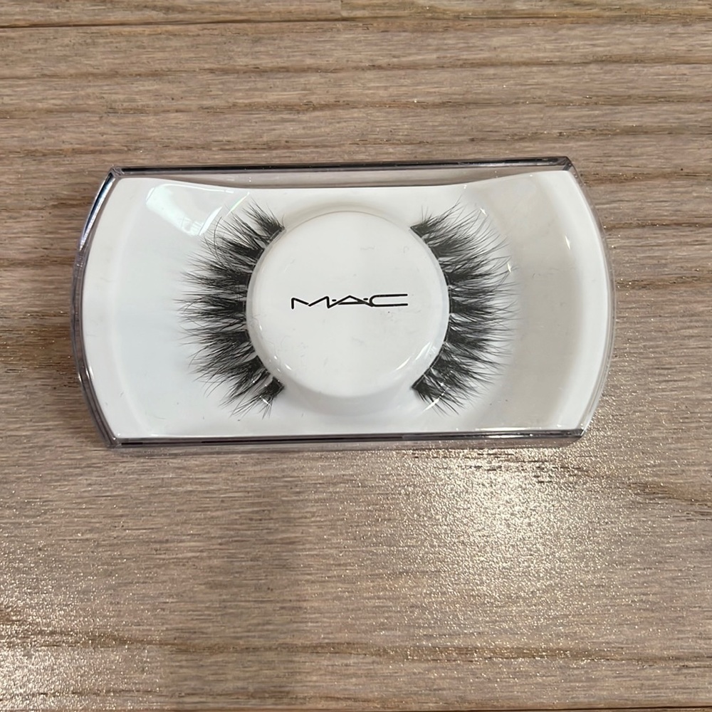 MAC False Eyelashes